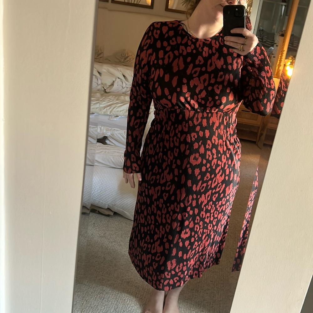 Zara red leopard dress with stretch